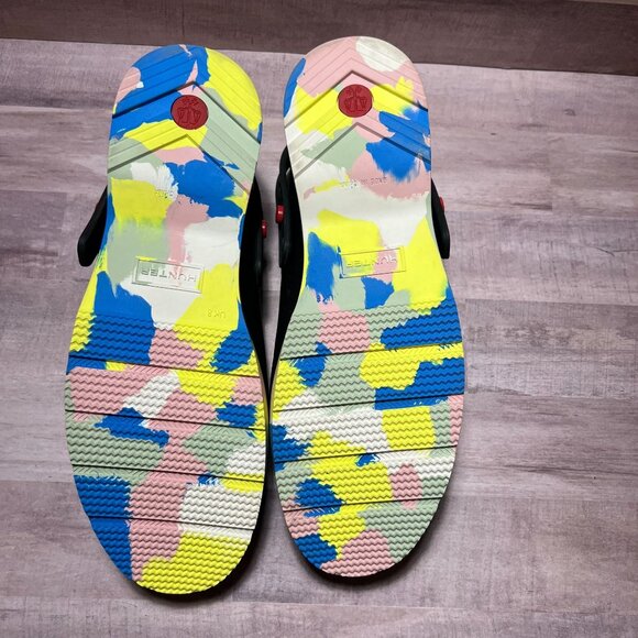 Hunter Womens Black Rubber Clogs With Multicolor Sole - Picture 8 of 10